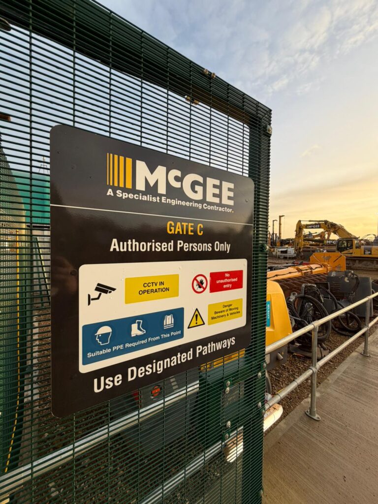 Aluminium Composite Signs Image Gallery